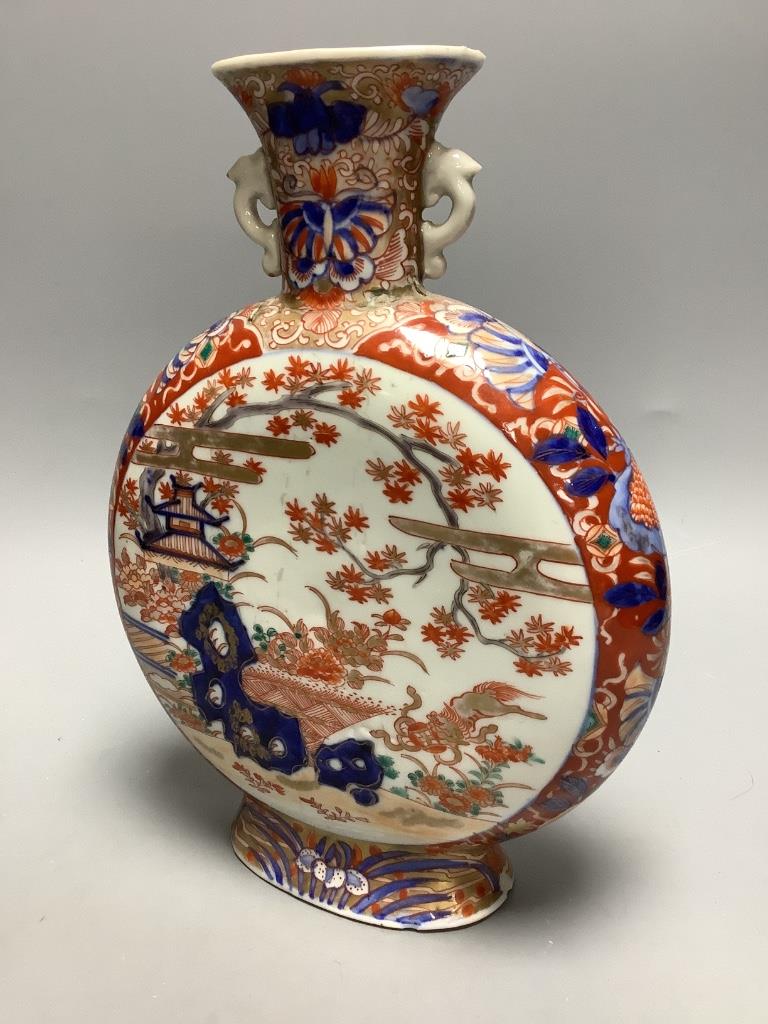 A Japanese Imari moon flask, height 27cm